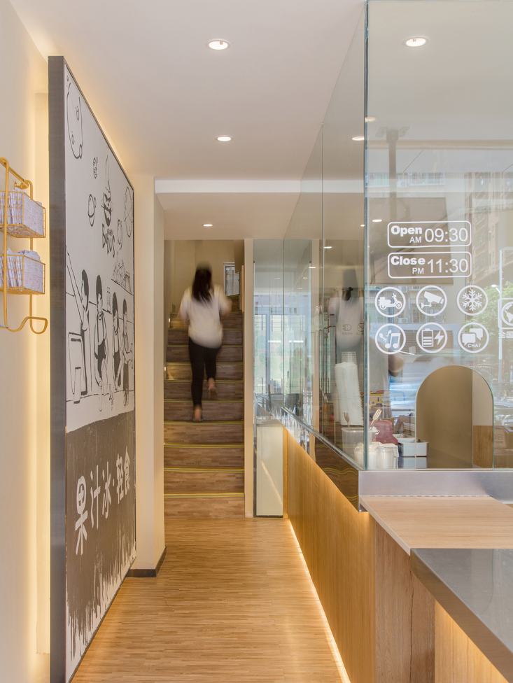 人氣奶茶店室內(nèi)裝修效果圖
