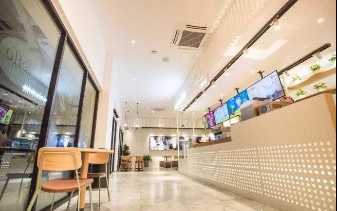 長沙奶茶店裝修吧臺設(shè)計