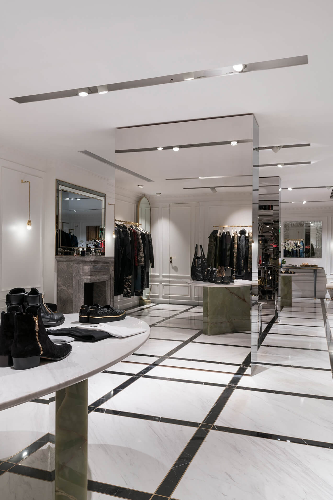 服裝店裝修實景圖
