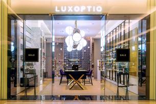 工業(yè)風(fēng)Luxoptiq眼鏡店設(shè)計裝修效果圖