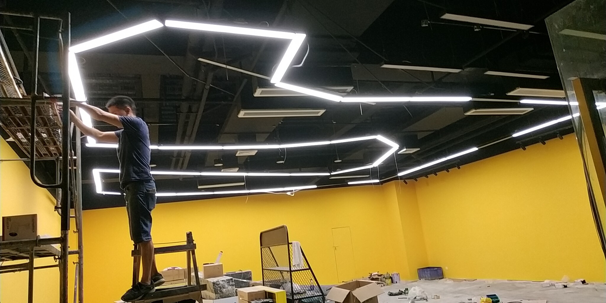 超級米卡賽車體驗館施工圖2
