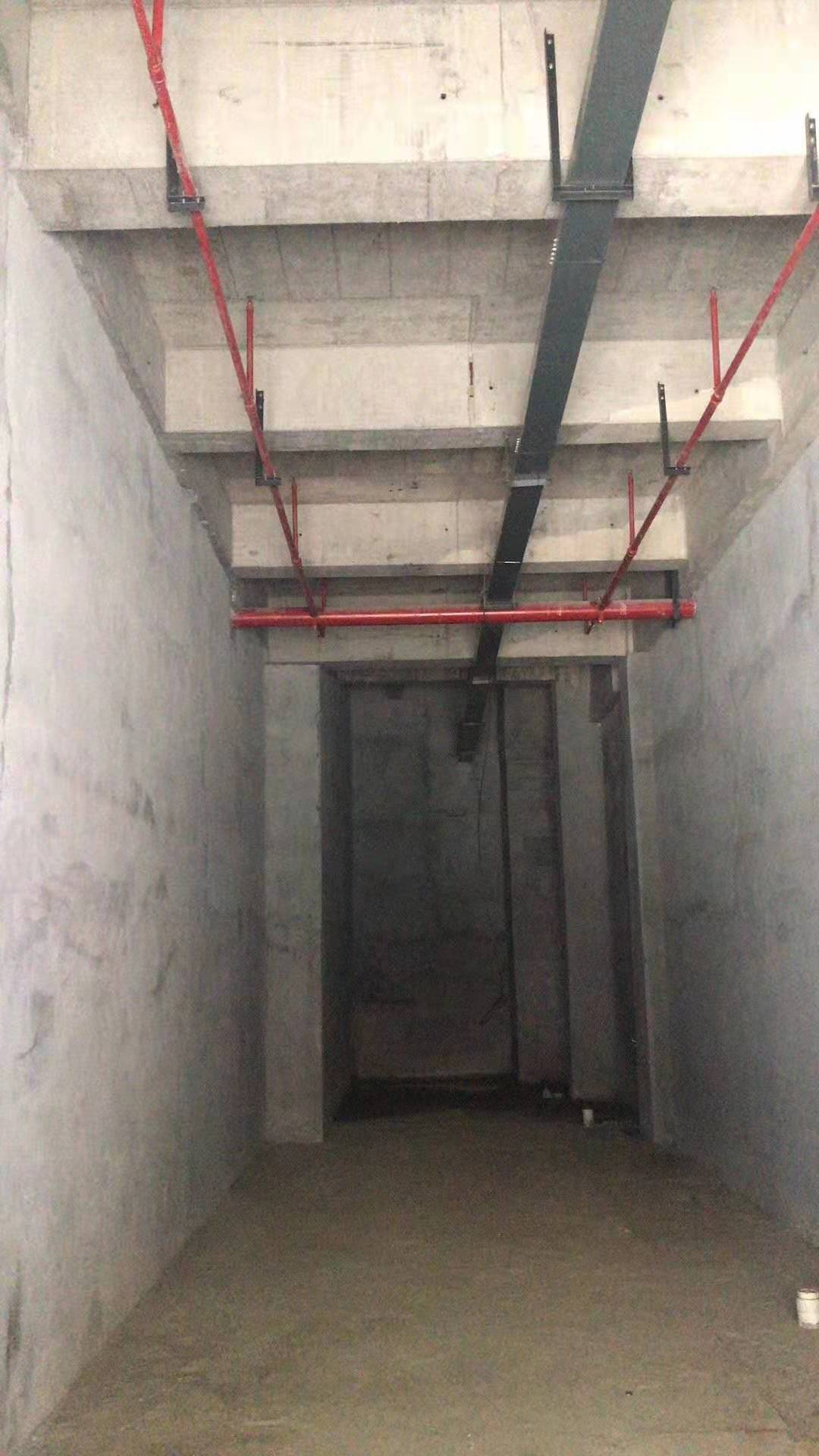 長沙米粉店裝修施工現(xiàn)場圖1