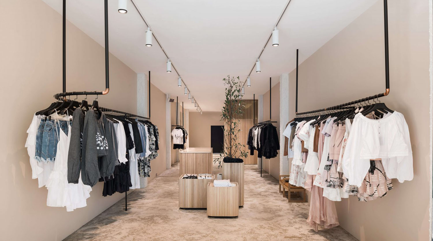 服裝店收銀臺(tái)設(shè)計(jì)