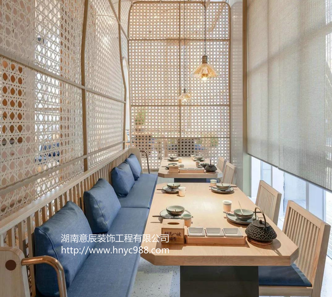 特色餐館如何裝修設(shè)計(jì)才能打造極具辨識(shí)度的店鋪？