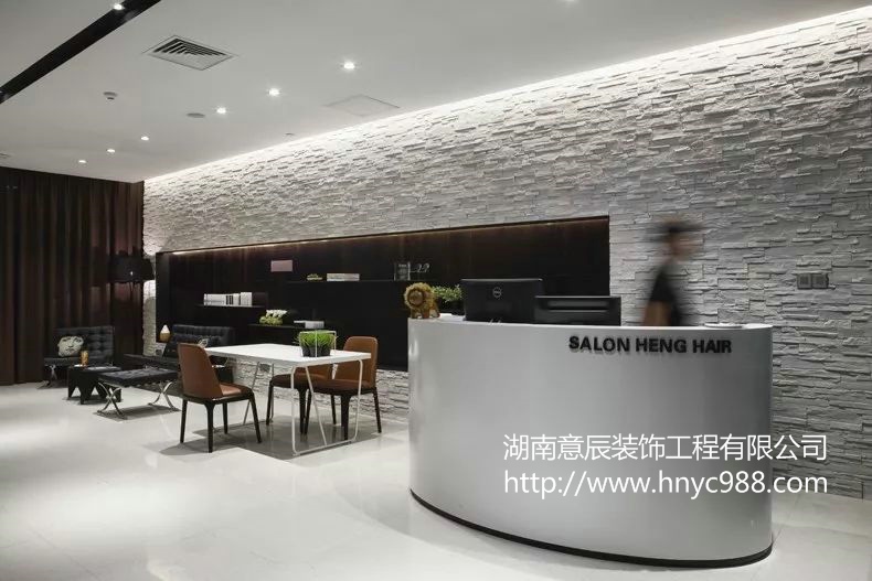 長沙店面裝修中理發(fā)店裝修設(shè)計(jì)需知道的一些事！