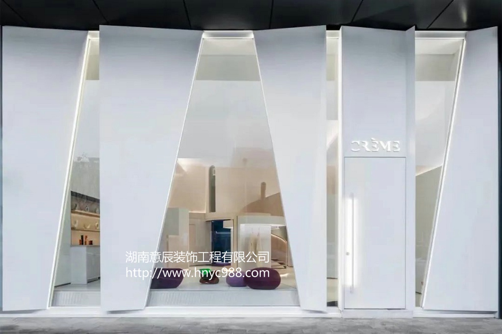 長沙店面裝修中服裝店如何定位裝修風(fēng)格？