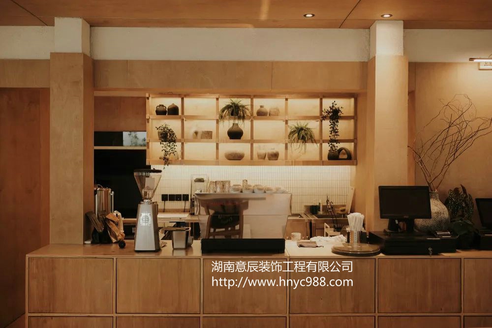 長(zhǎng)沙店面裝修