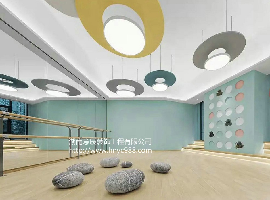 長沙舞蹈培訓(xùn)班如何裝修？打造夢幻舞蹈教室
