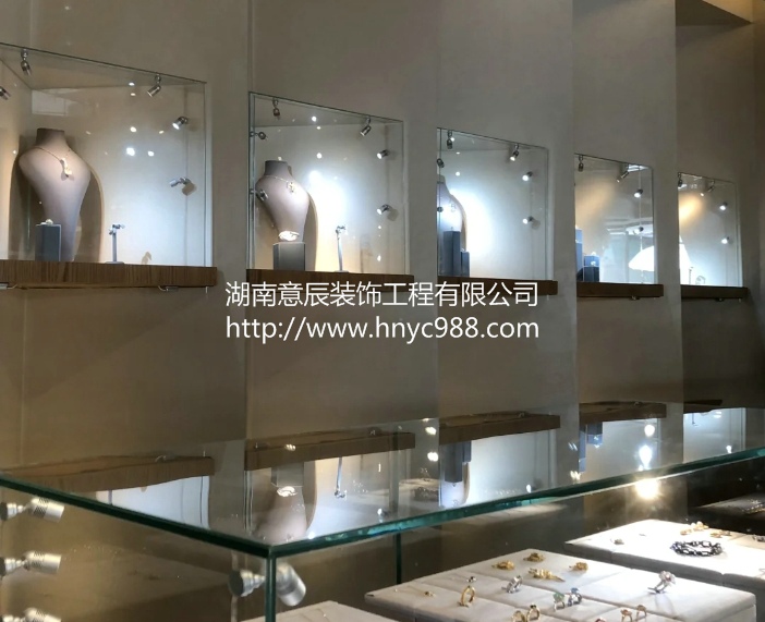 長沙珠寶店裝修設(shè)計(jì)|好的裝修猶如珠寶店的靈魂